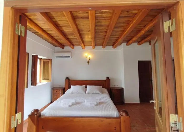 Casa com 4 Quartos
